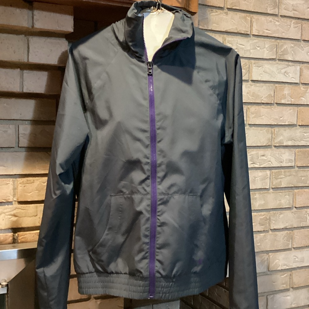 Under Armour Black and Gray lightweight windbreaker rain Jacket